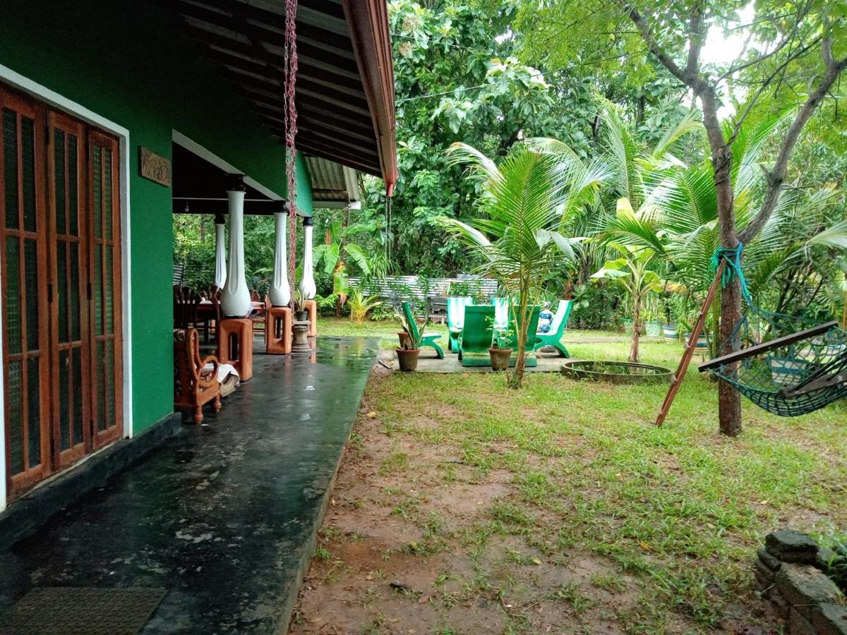 second home hostel Sigiriya Exterior foto